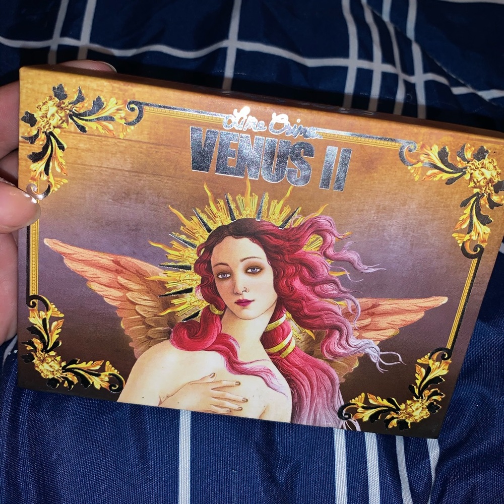 Lime crime Venus II